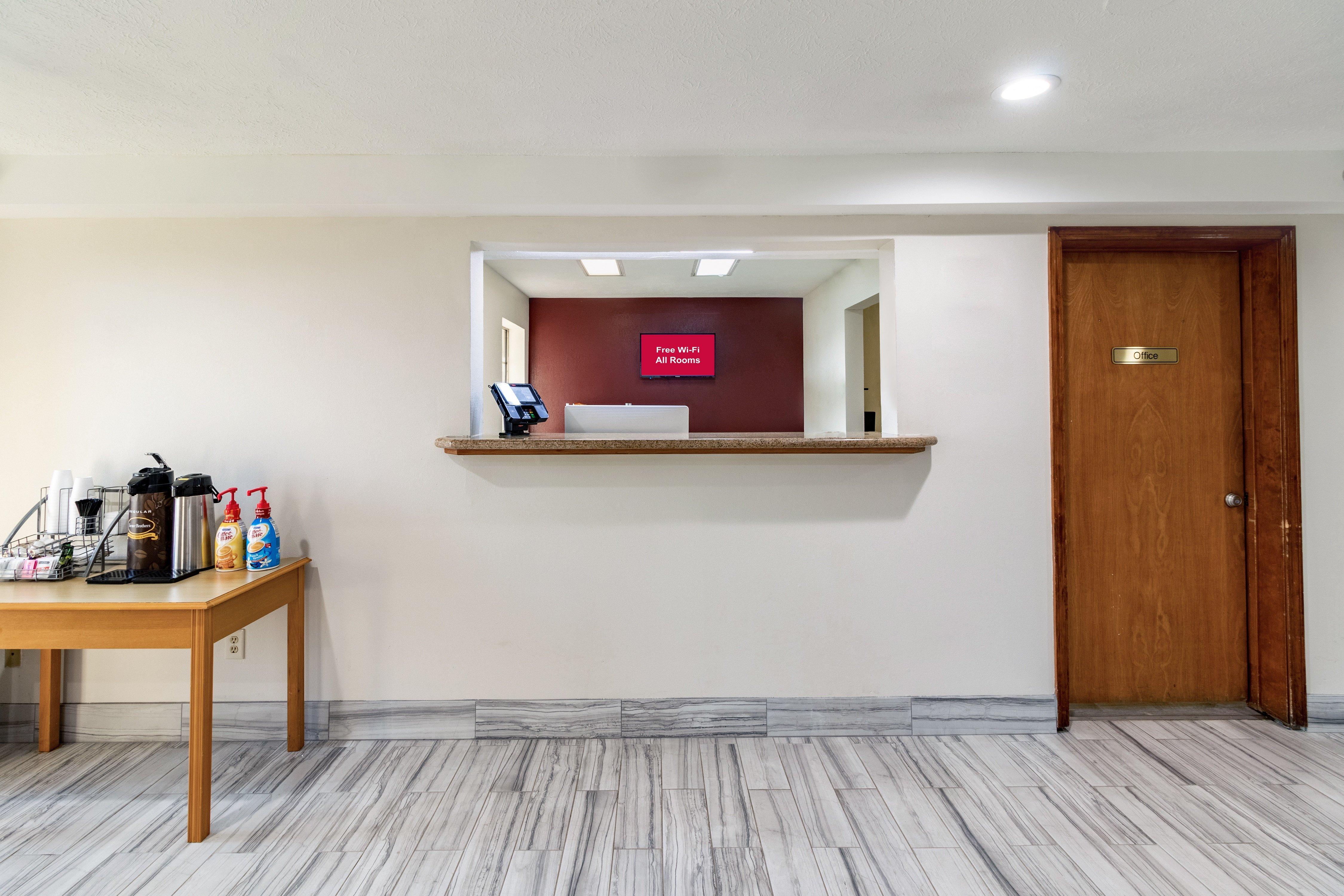 Red Roof Inn CadizCadiz  Kültér fotó